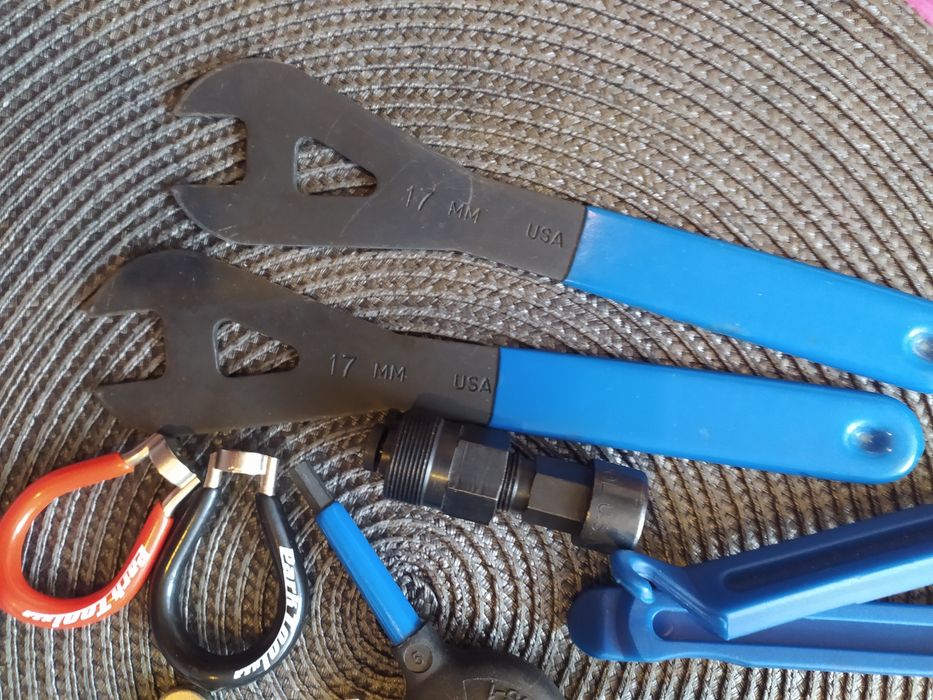 Klucze narzędzia rowerowe