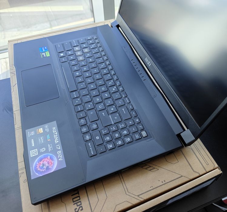 Laptop MSI Katana 17 i7-12650H RTX 4070