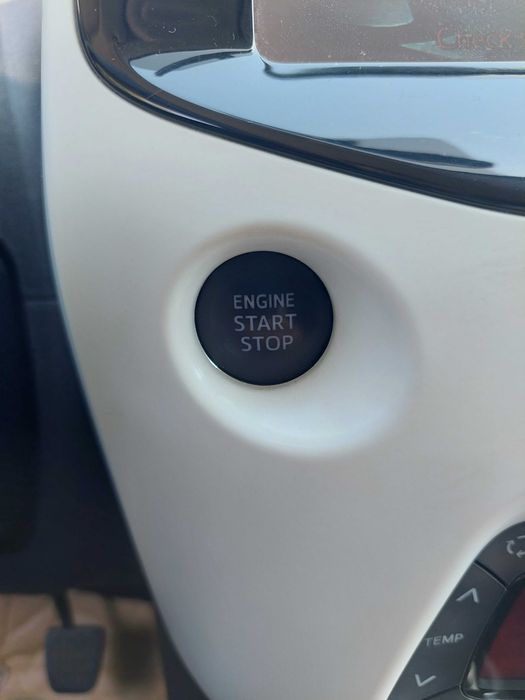 Peugeot 108 Alurre Cx automática - 15