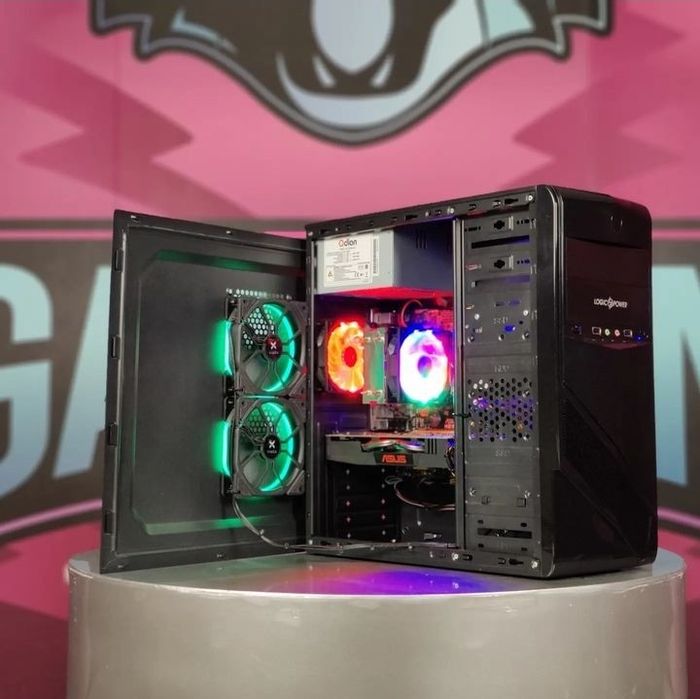 Комп'ютер в отличном состояній