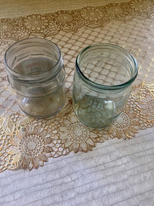 Продаються баночки 05 літра і 470 грамові