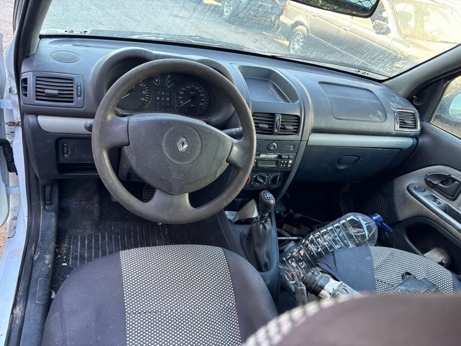 Renault Clio 2 de 2002 1.5 Dci para peças