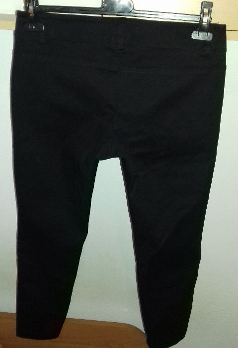 bawełniane spodnie 3/4 czarne 38 Vero Moda