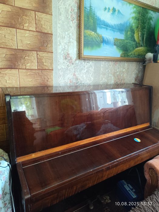 Піаніно -Україна