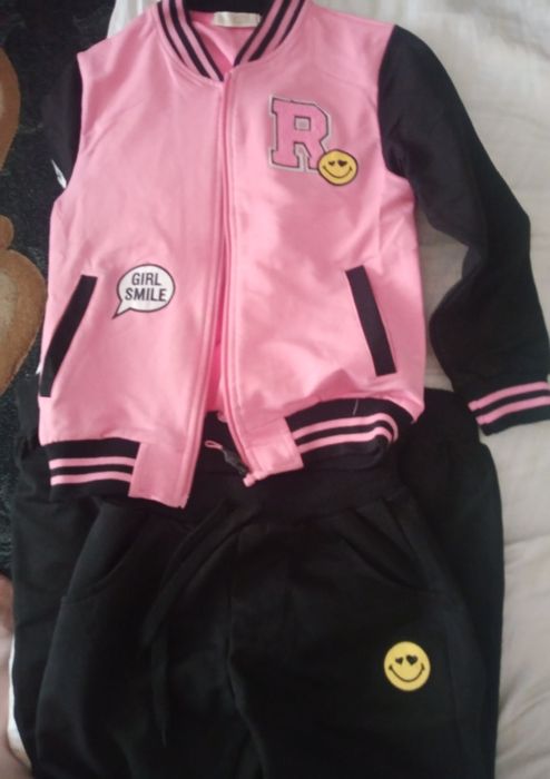 Продам дитячий костюм