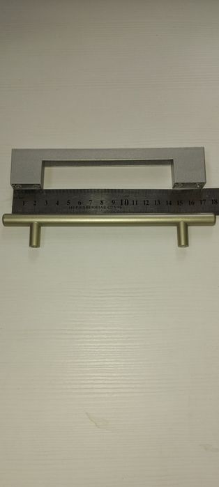 Мебельные ручки 128мм новые пластиковые
