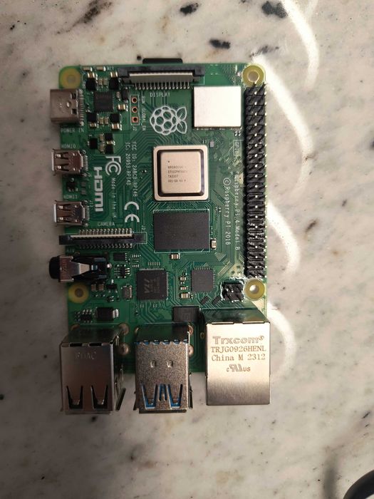 Raspberry Pi 4b 4GB zestaw