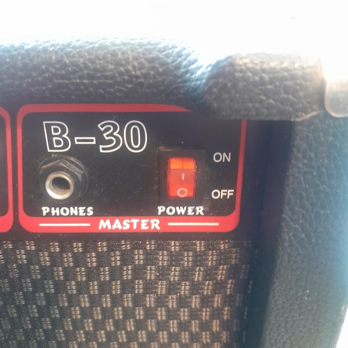 Coluna de guitarraE wave b30
