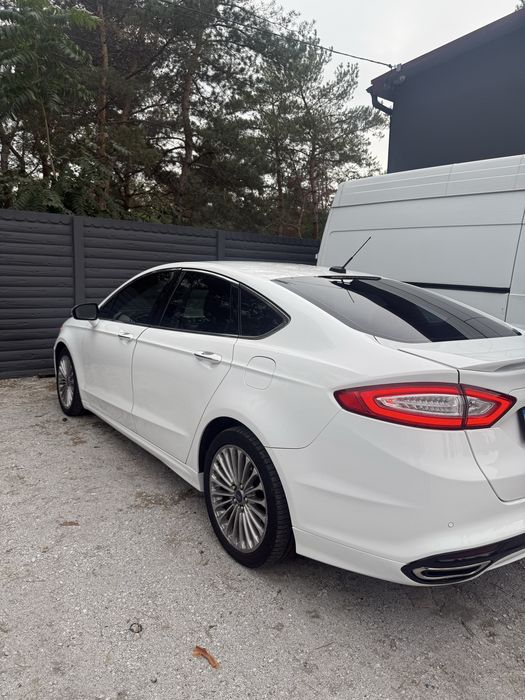Ford Fusion TiTANIUM 2013