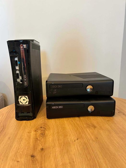 Xbox 360 x3 + 8 padów + Kinect + 3 dyski + 50-60 gier + akcesoria MEGA ZESTAW