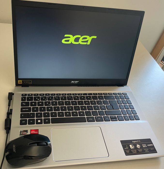 Notebook Acer Aspire 3 15 AMD Ryzen 7 5700U com Radeon Graphics 16 G RAM