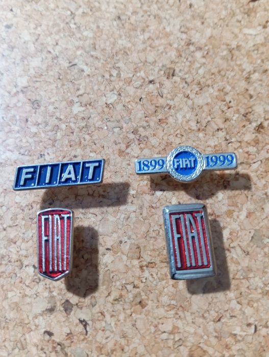 Pins da marca de carros Fiat