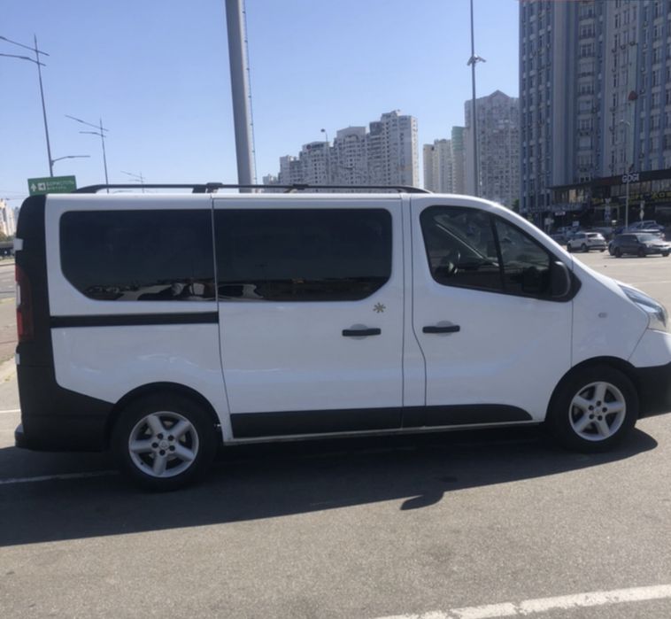 Рено Трафик пассажир