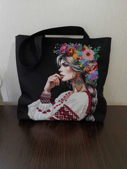 Сумка вишита бісером