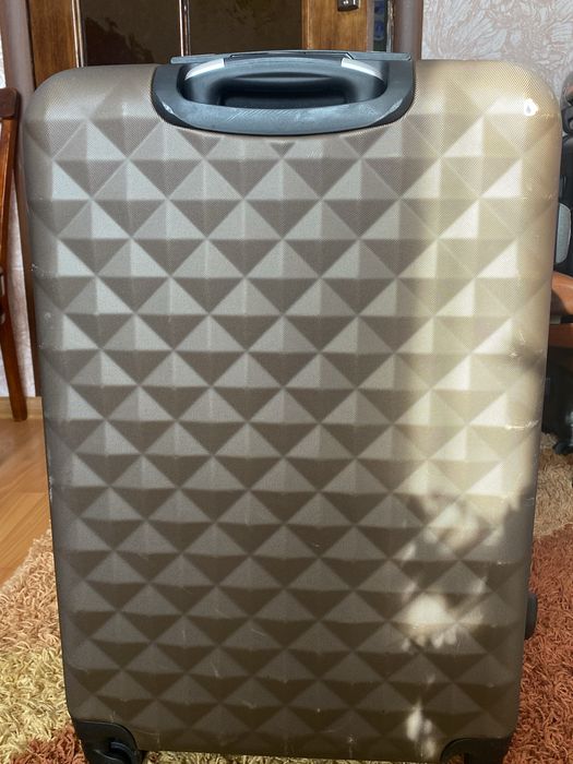 Валіза в хорошому стані