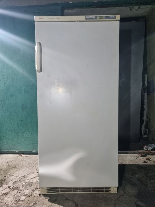 Продам морозилку