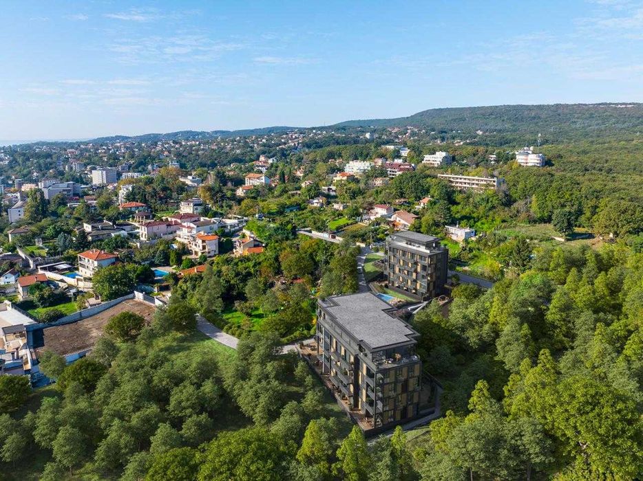 Болгарія м.Варна продаж квартирв в ЖК Hills з басейном,300м від моря.