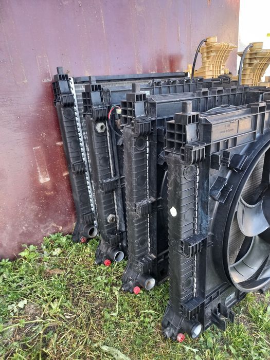 Радіатор Mercedes Vito A638 2.2cdi, 2.3D,TD..