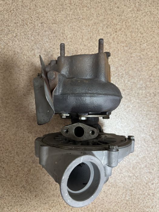 Продам турбіну двигуна Mercedes OM926 53271013088