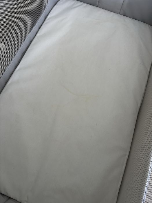 Next to me Essential