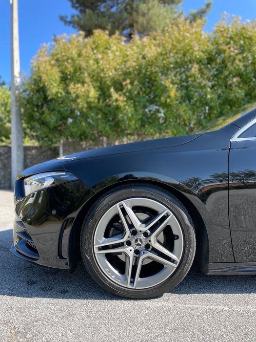 o: Mercedes A 180d – Full Extras (Teto Pano / Cam 360 / Multibeam) – 118k km