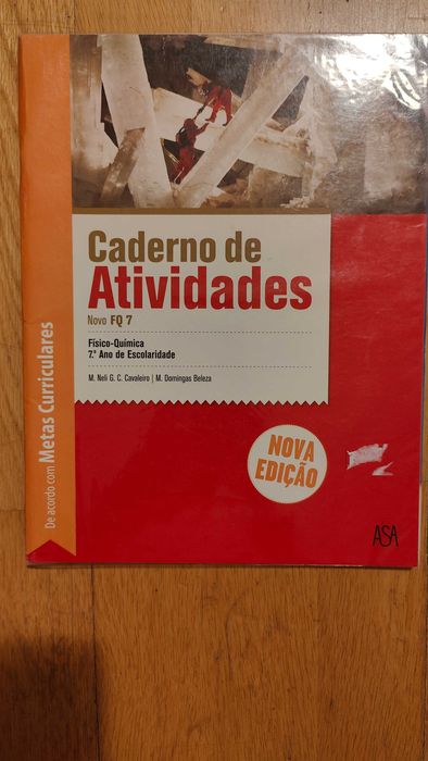 Livro de actividades físico-química 7 anoFQ7