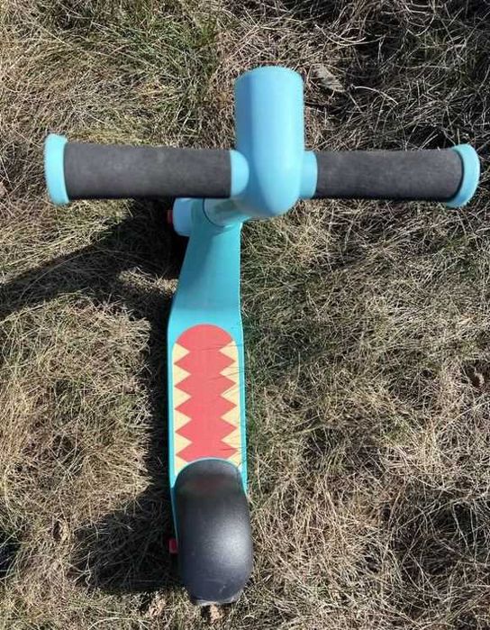 Продам самокат дитячий в ідеальному стані
