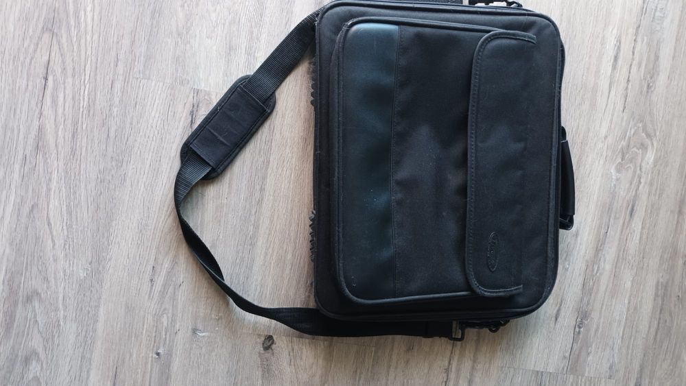 Laptop Bag428961768355276803