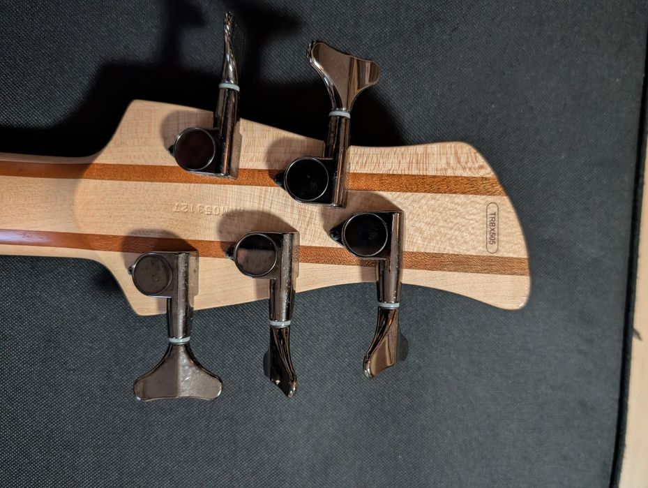 Gitara basowa Yamaha TRBX505