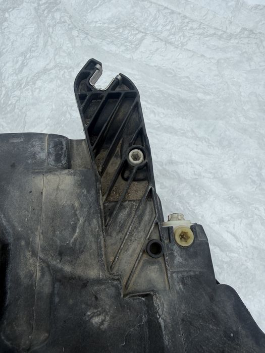 Фара AUDI A6 C7 передню права