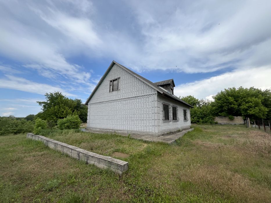 Будинок у селещі Куліши