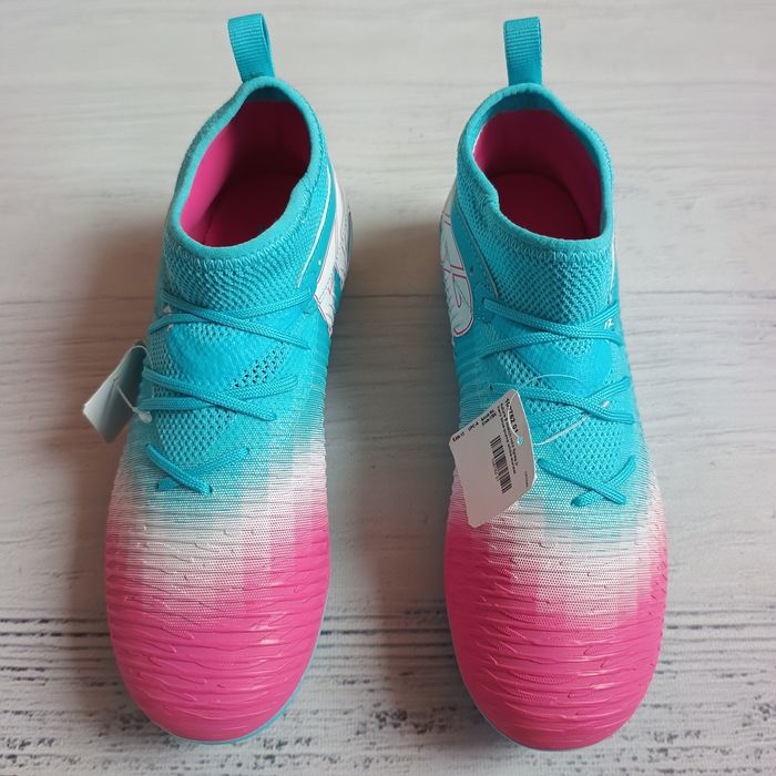 нові дитячі бутси Puma  р35.5 довжина устілки по факту 23см
