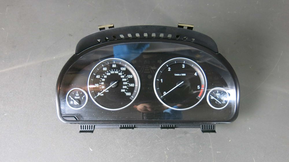 BMW F10 F11 5 zegary licznik prędkościomierz