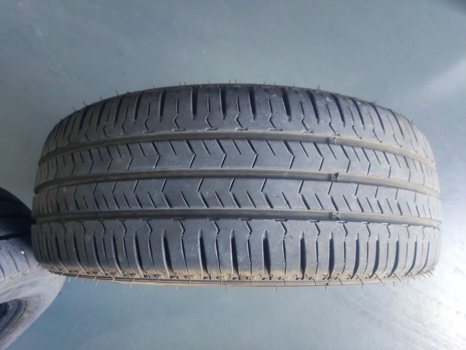 Pneus 225/60R 16C