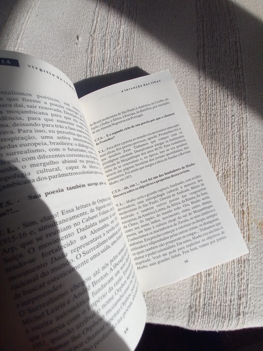poesia Virgílio de Lemos A Invenção das Ilhas autor de Moçambique