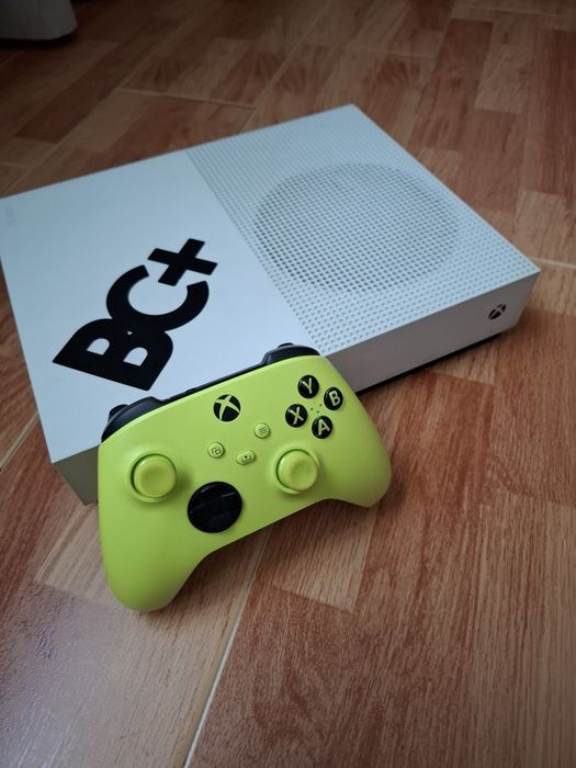 Xbox One S | Versão digital 1TB