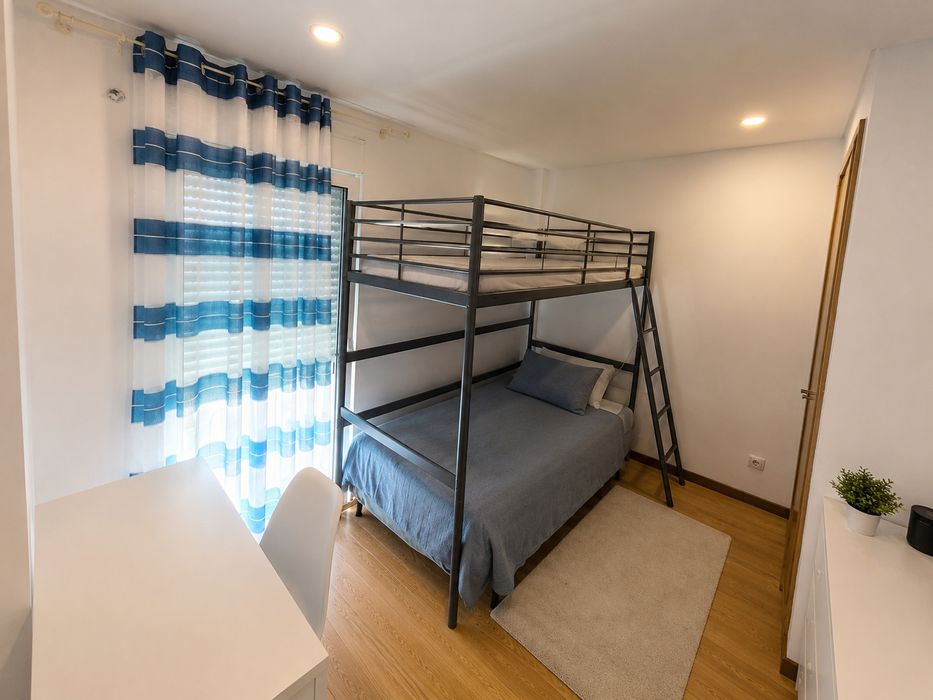 Arrenda-se casa toda t3, 2 casas de banho