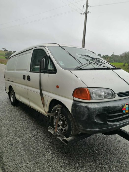 Carrinha Mitsubishi L400 de 1997 para peças