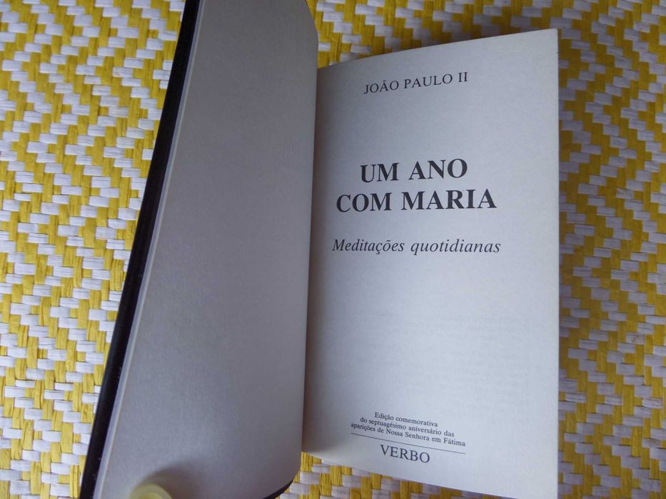 João Paulo II- Um ano com Maria
Meditações quotidianas