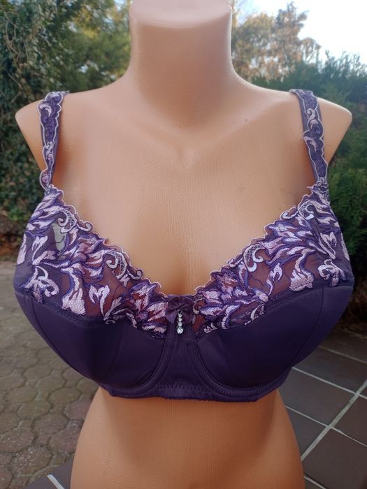 Biustonosz półsztywny 42/95F