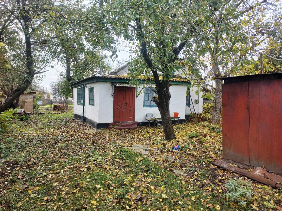 Княжичі, будинок 85кв.м. в центрі села з комунікаціями, 20 соток