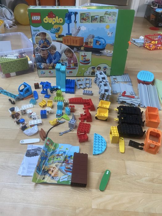 LEGO Duplo zestaw Pociag towarowy. Kompletny