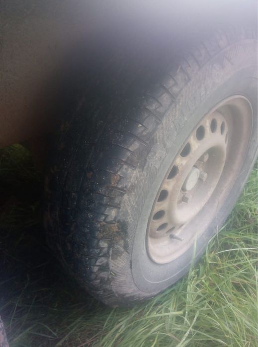 Przyczepa samochodowa platforma laweta