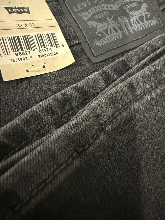 Levis  сірі джинси 32*32 розмір ( L-XL)