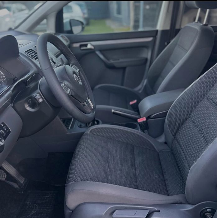 VW Touran 1.6 TDI BlueMotion 2012 7 Lugares