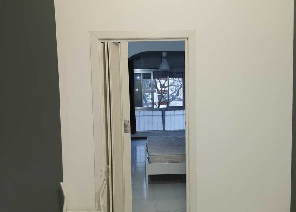 Quarto de Casal em Linda à Velha