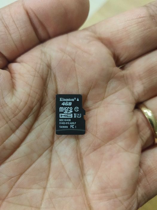 Câmara fotográfica e video para crianças + cartão 4GB