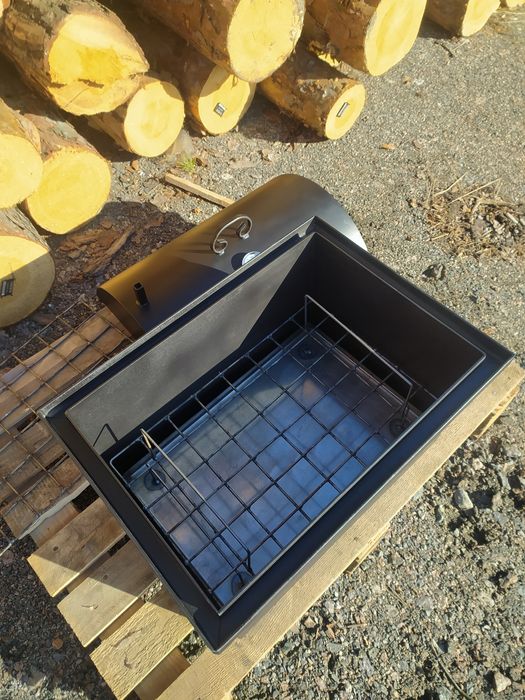 Коптильня гарячого копчення.