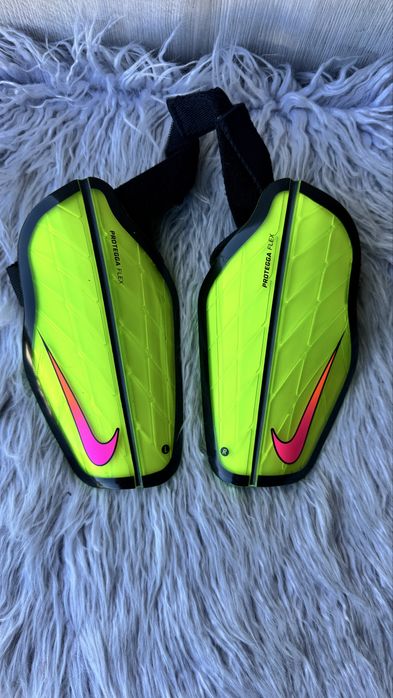 Ochraniacze na golenie Nike S