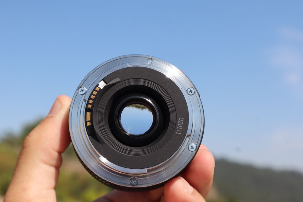 Canon EF 28mm F/2.8